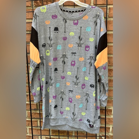 Disney Tim Burton’s The Nightmare Before Christmas Sweater XL 16/18 - Picture 1 of 5